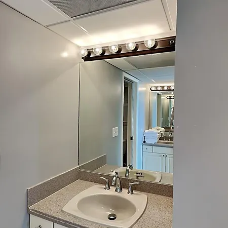 Apartamento Edgewater Tower III 1114